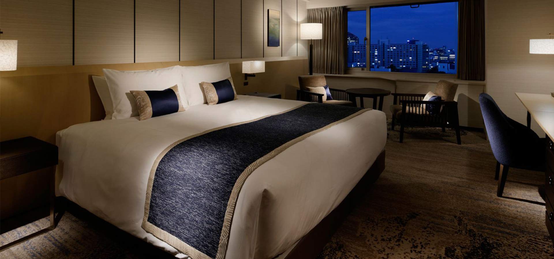 Luxury King Room